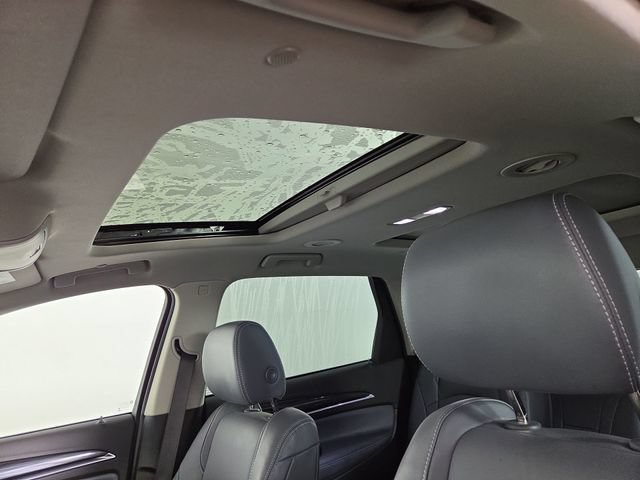 Used 2020 Buick Enclave Essence w/ Sound and Sites Package AWD/4WD image 34