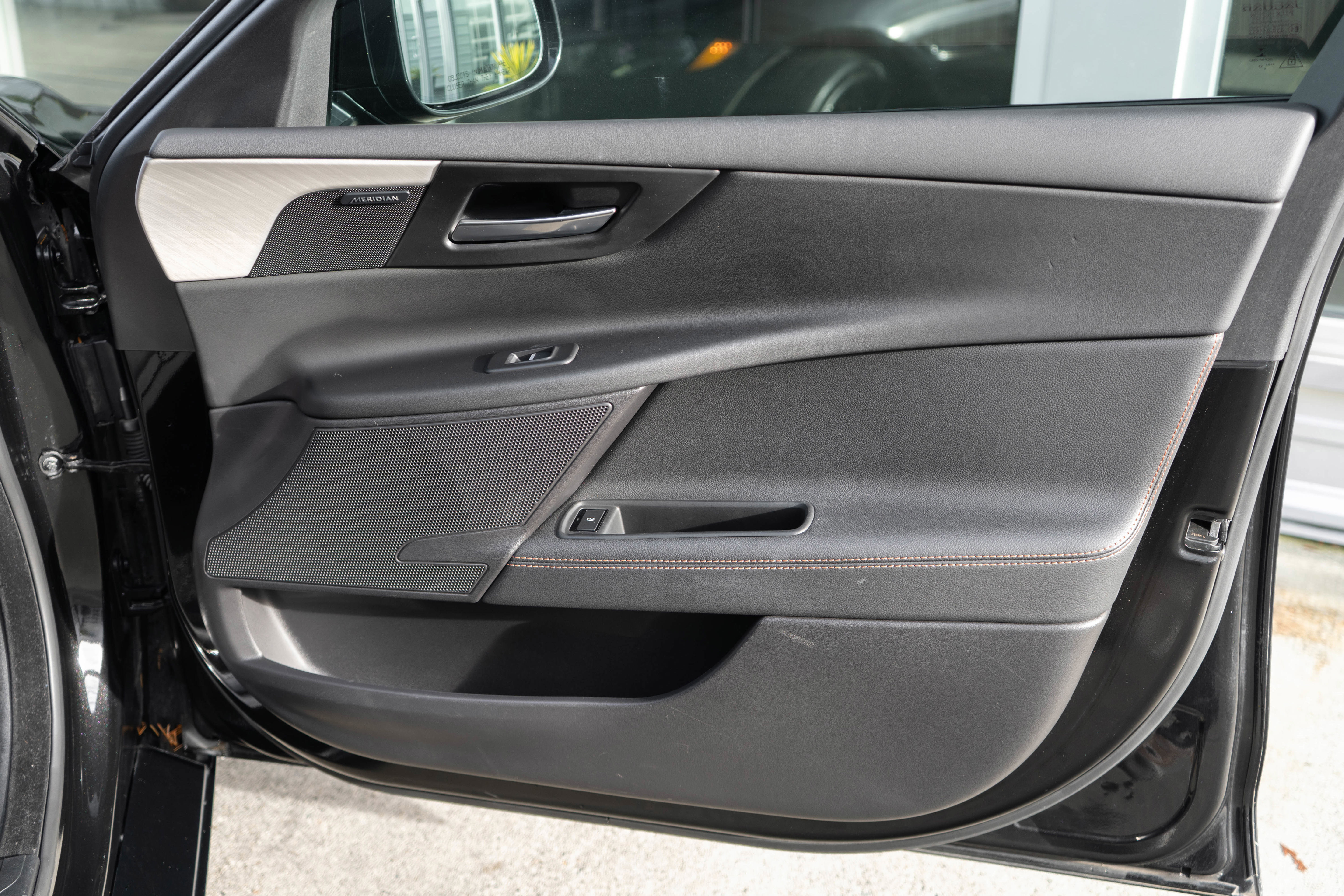 Used 2018 Jaguar XE Prestige image 28