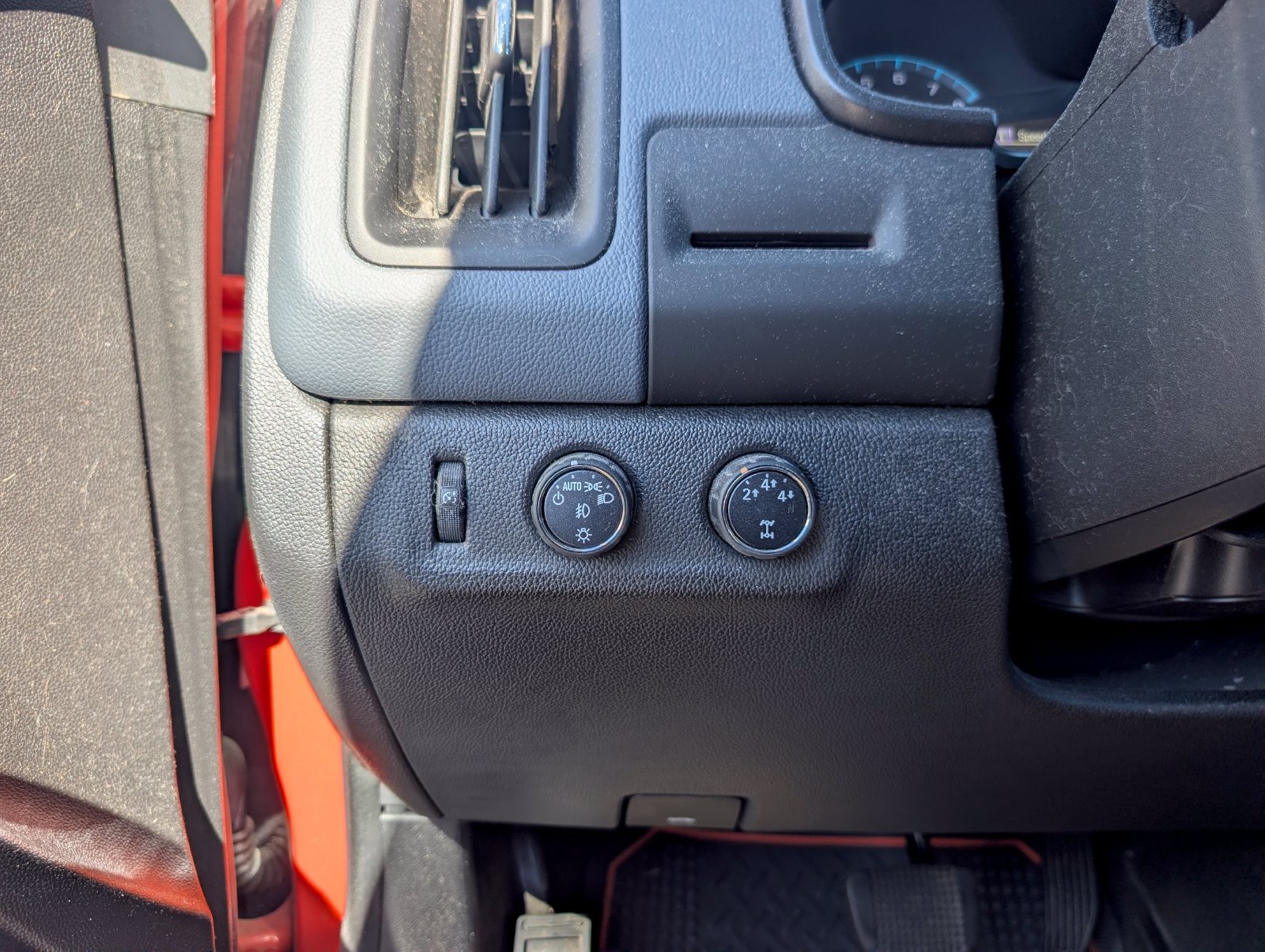 Used 2016 Chevrolet Colorado Z71 AWD/4WD image 30