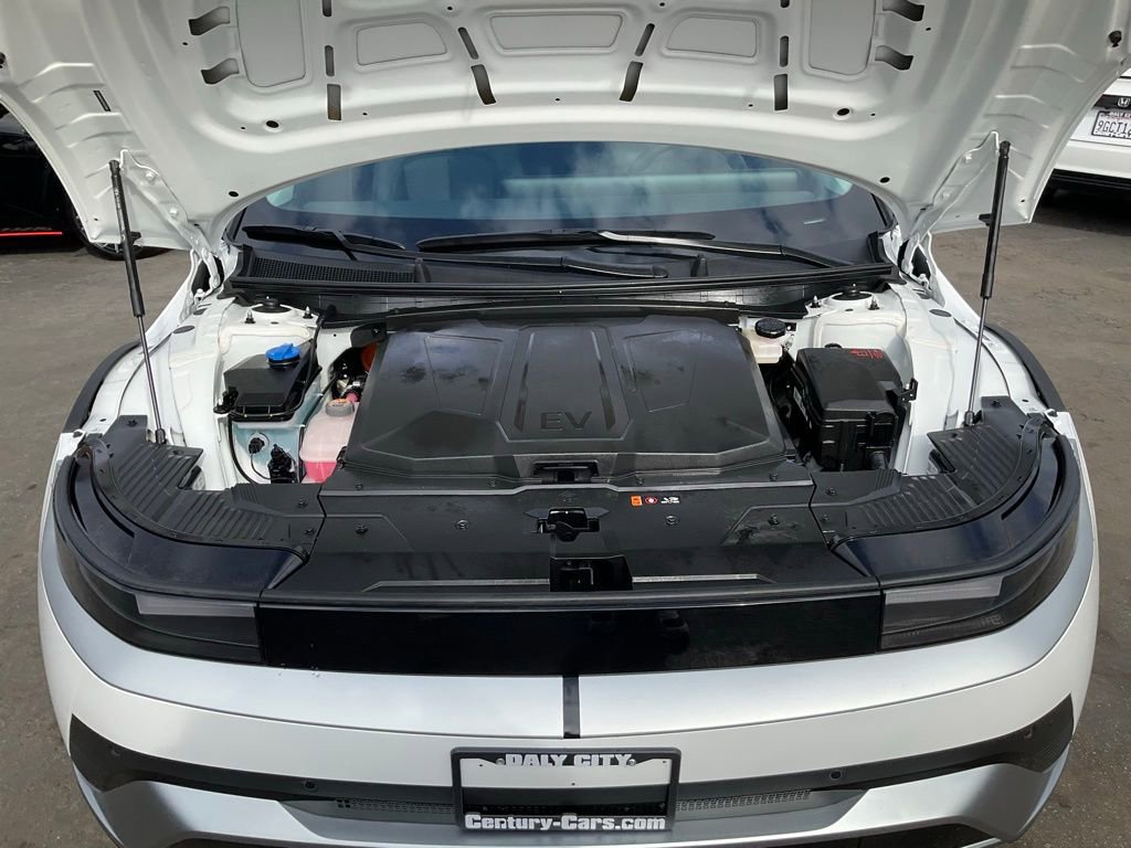 Used 2025 Hyundai Ioniq 5 SEL image 12