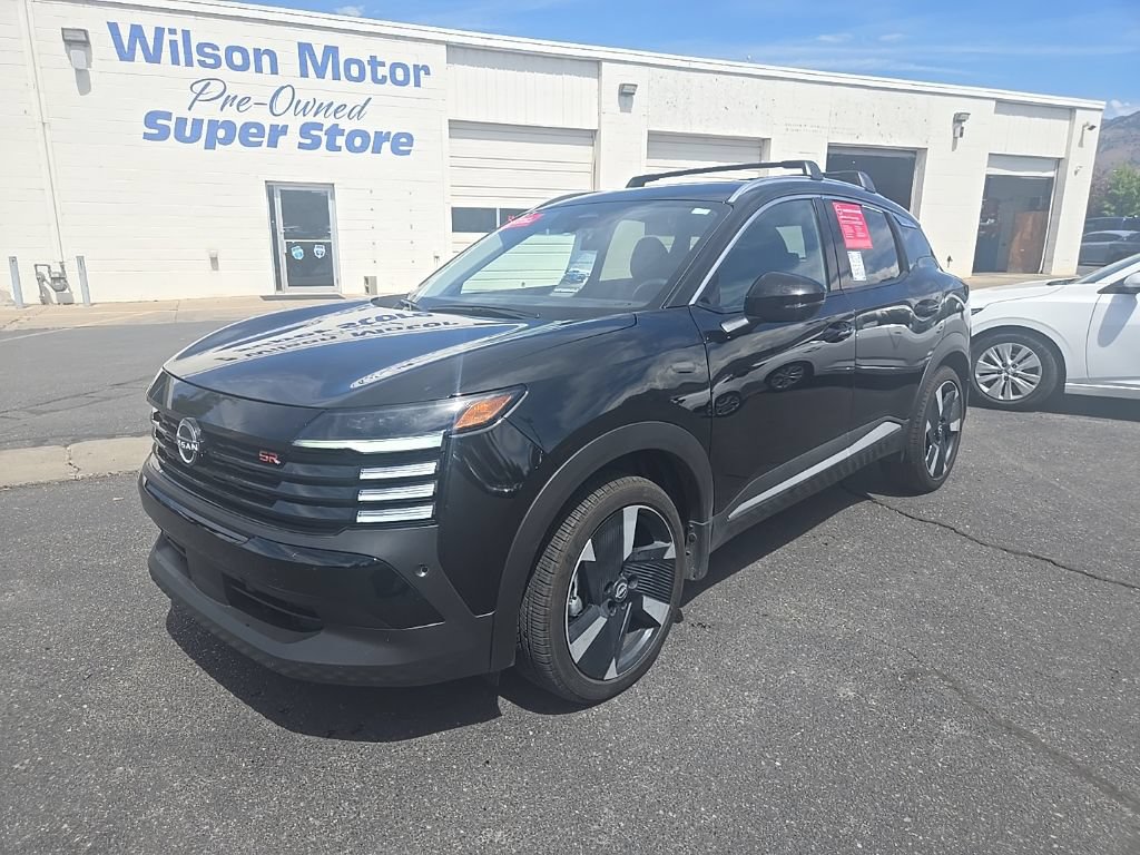 Used 2026 Nissan Kicks SR w/ Cold Weather Package AWD/4WD image 1