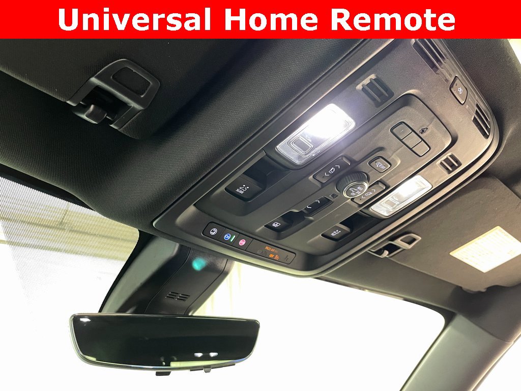 Used 2021 GMC Yukon Denali w/ Denali Ultimate Package image 36