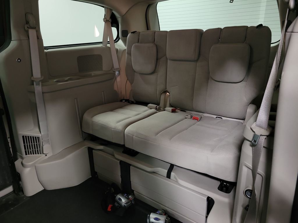 Used 2016 Dodge Grand Caravan SE w/ Quick Order Package 29E SE image 19