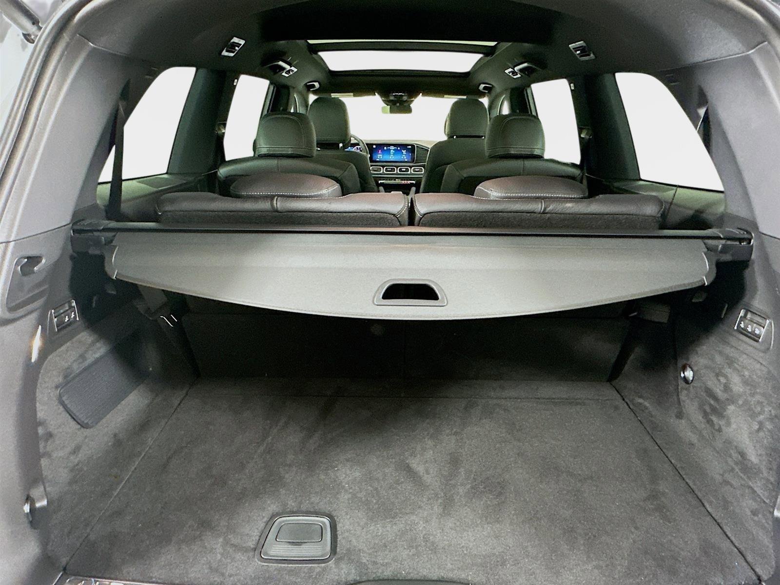 Used 2026 Mercedes-Benz GLS 580 4MATIC image 35