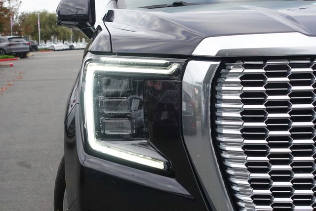 Used 2024 GMC Yukon XL Denali image 5