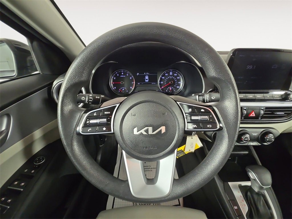 Used 2023 Kia Forte LXS w/ LXS Technology Package image 12