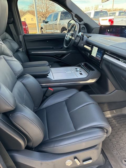 New 2025 Lincoln Navigator L Reserve w/ Jet Appearance Package image 33