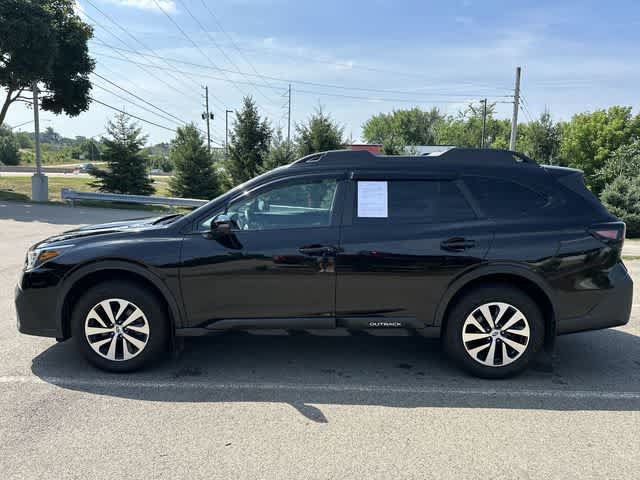 Used 2022 Subaru Outback Premium AWD/4WD image 2