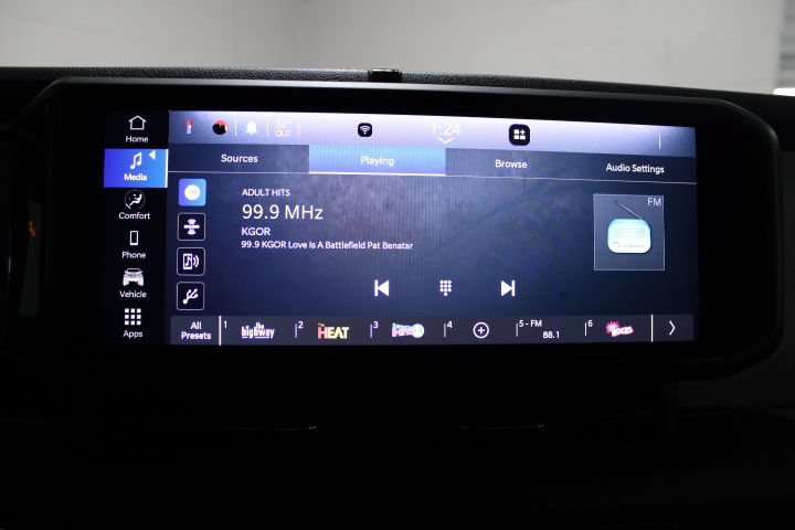 Used 2024 Jeep Wrangler Sport AWD/4WD image 3
