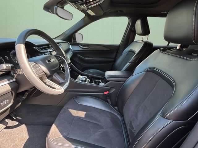 Certified 2023 Jeep Grand Cherokee Altitude AWD/4WD image 11