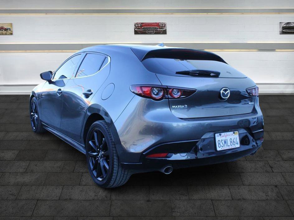 Used 2019 MAZDA MAZDA3 Hatchback w/ Premium Package image 5