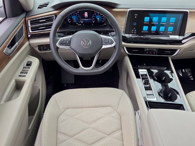 New 2026 Volkswagen Atlas SE FWD image 7