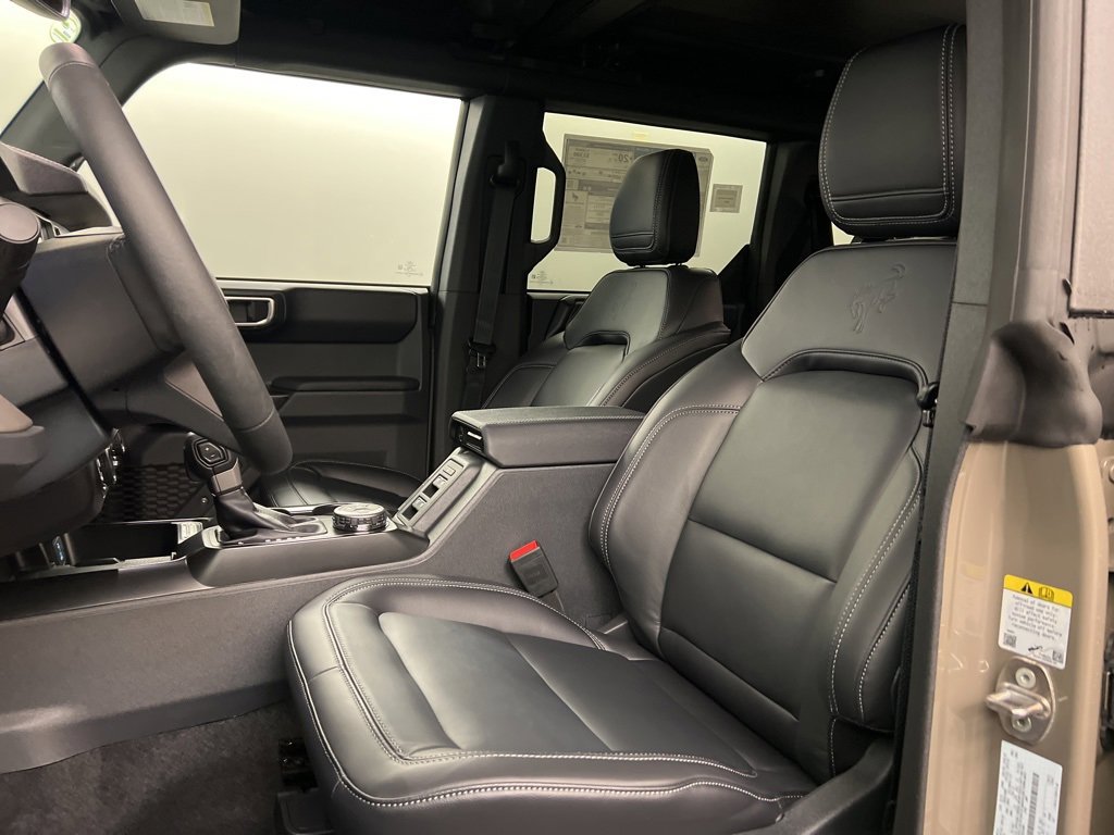 New 2025 Ford Bronco Outer Banks image 27