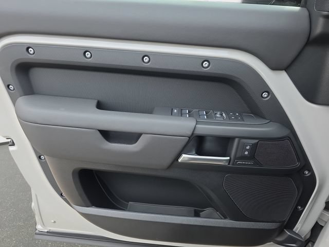 New 2026 Land Rover Defender 110 S AWD/4WD image 19