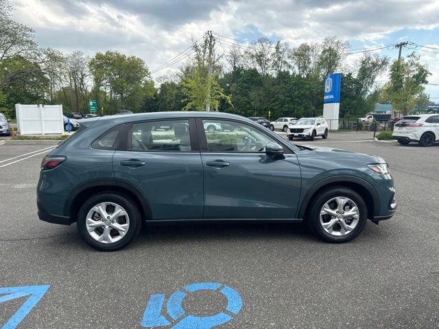 Used 2023 Honda HR-V LX image 9