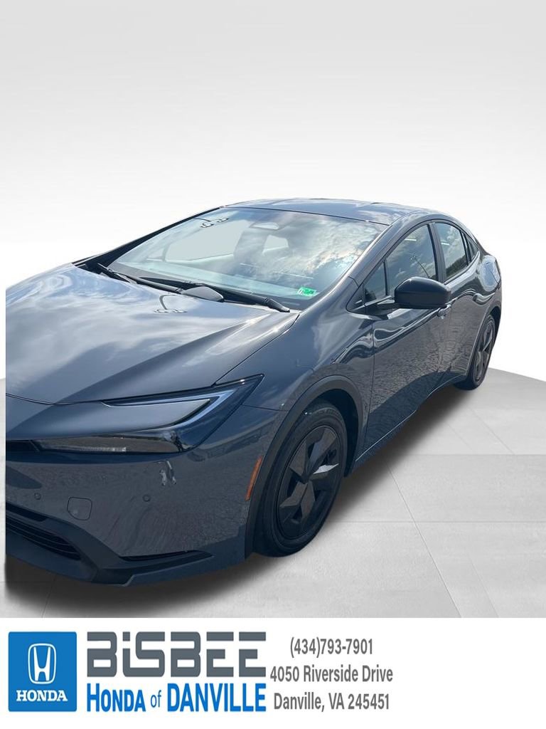 Used 2024 Toyota Prius LE image 1