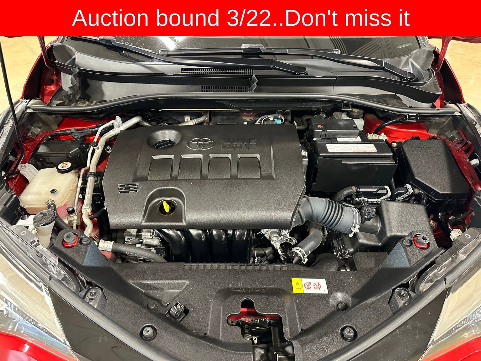 Used 2020 Toyota C-HR XLE image 37