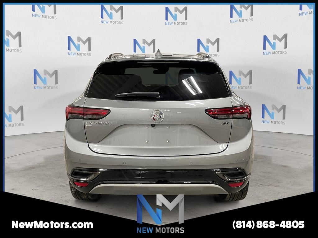 Used 2023 Buick Envision Essence w/ Sport Touring Package image 4