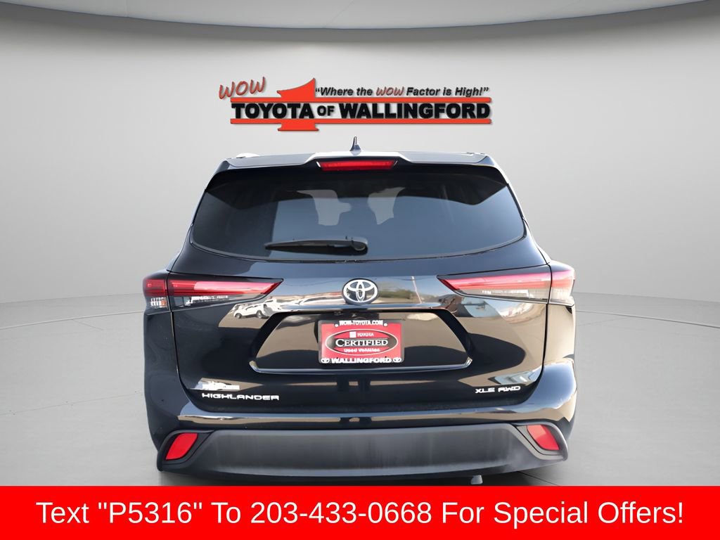Used 2023 Toyota Highlander XLE AWD/4WD image 10