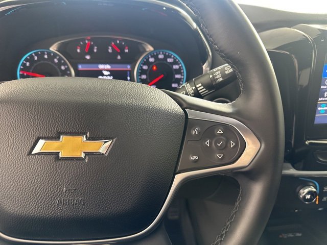 Used 2023 Chevrolet Traverse LT w/ Rear Camera Mirror Package image 25