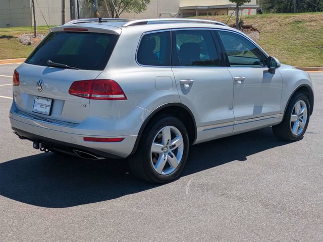 Used 2014 Volkswagen Touareg TDI image 4