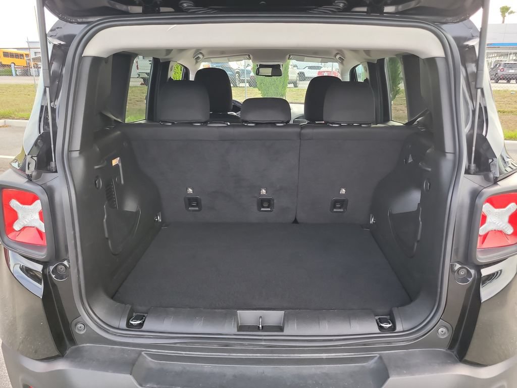 Certified 2023 Jeep Renegade Trailhawk AWD/4WD image 14