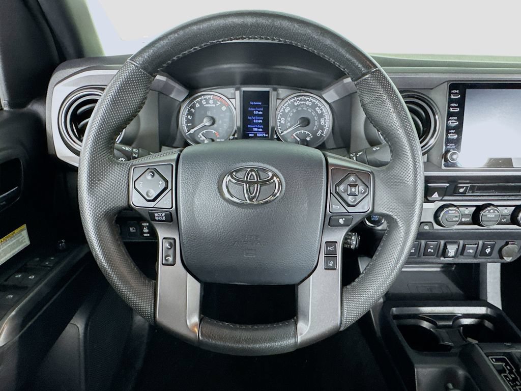 Used 2020 Toyota Tacoma TRD Off-Road w/ Technology Package AWD/4WD image 19