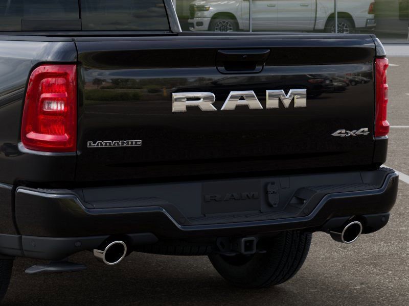 New 2026 RAM 1500 Laramie AWD/4WD image 13