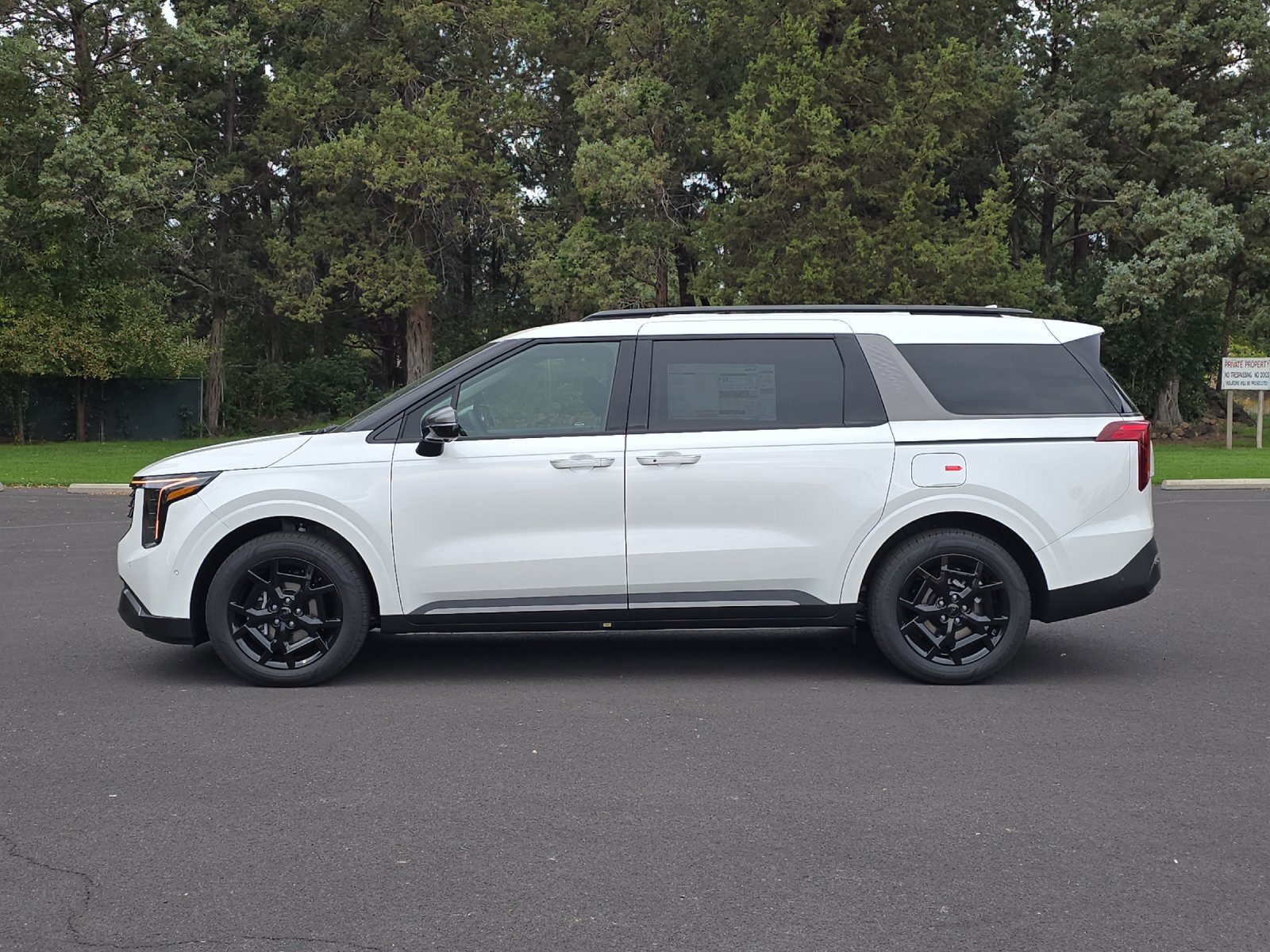 New 2026 Kia Carnival SX image 7
