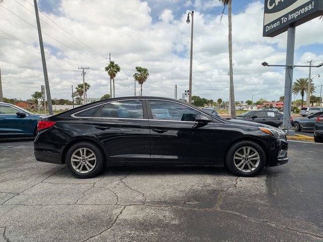 Used 2015 Hyundai Sonata SE FWD image 4