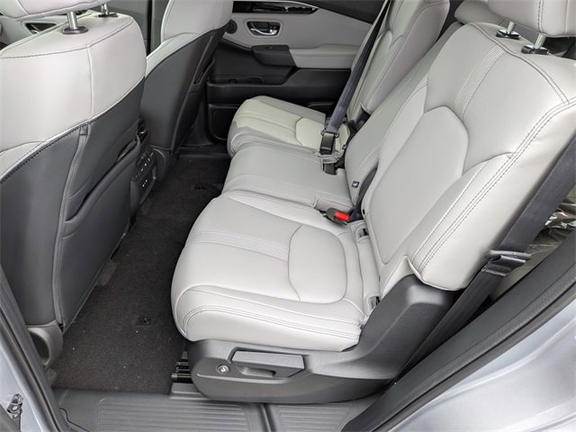 New 2025 Honda Pilot Touring image 24