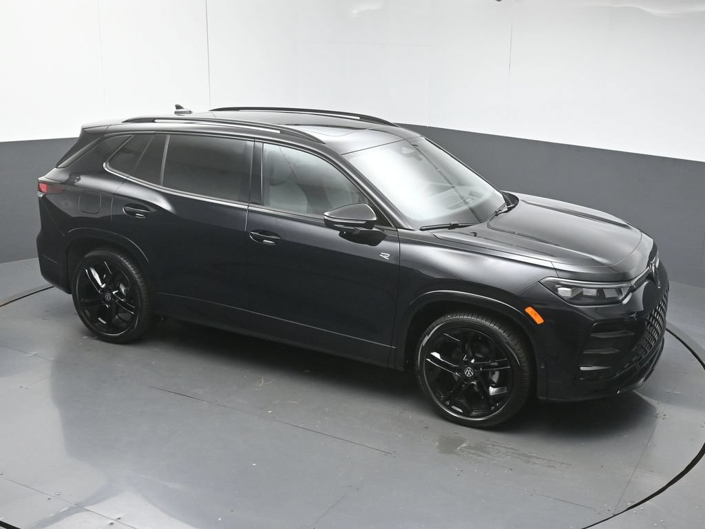 New 2026 Volkswagen Tiguan SE R-Line FWD image 44