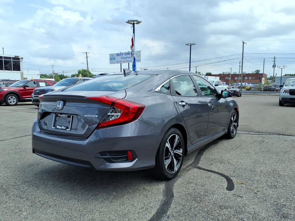 Used 2016 Honda Civic Touring image 5