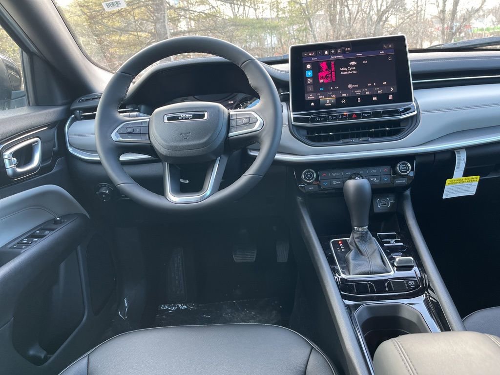 New 2026 Jeep Compass Limited image 17