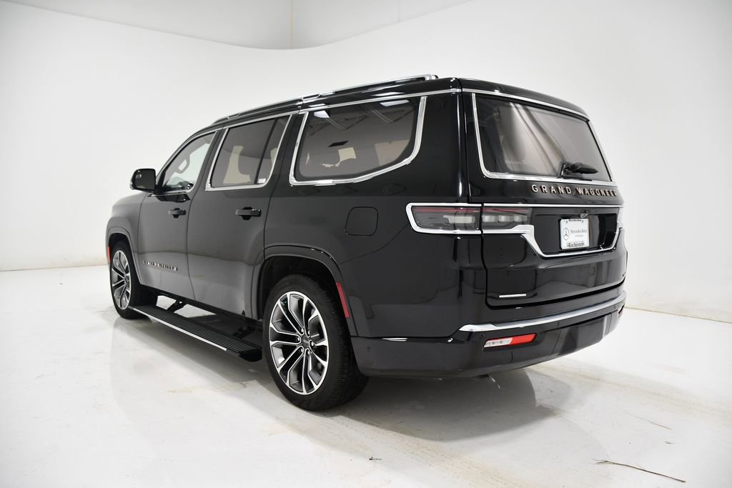 Used 2022 Jeep Grand Wagoneer Series III w/ Rear Seat Video Group 1 image 3