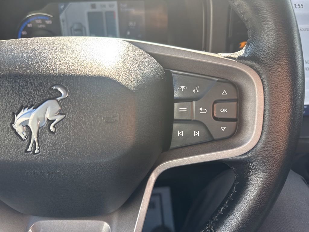 Used 2024 Ford Bronco Badlands image 12