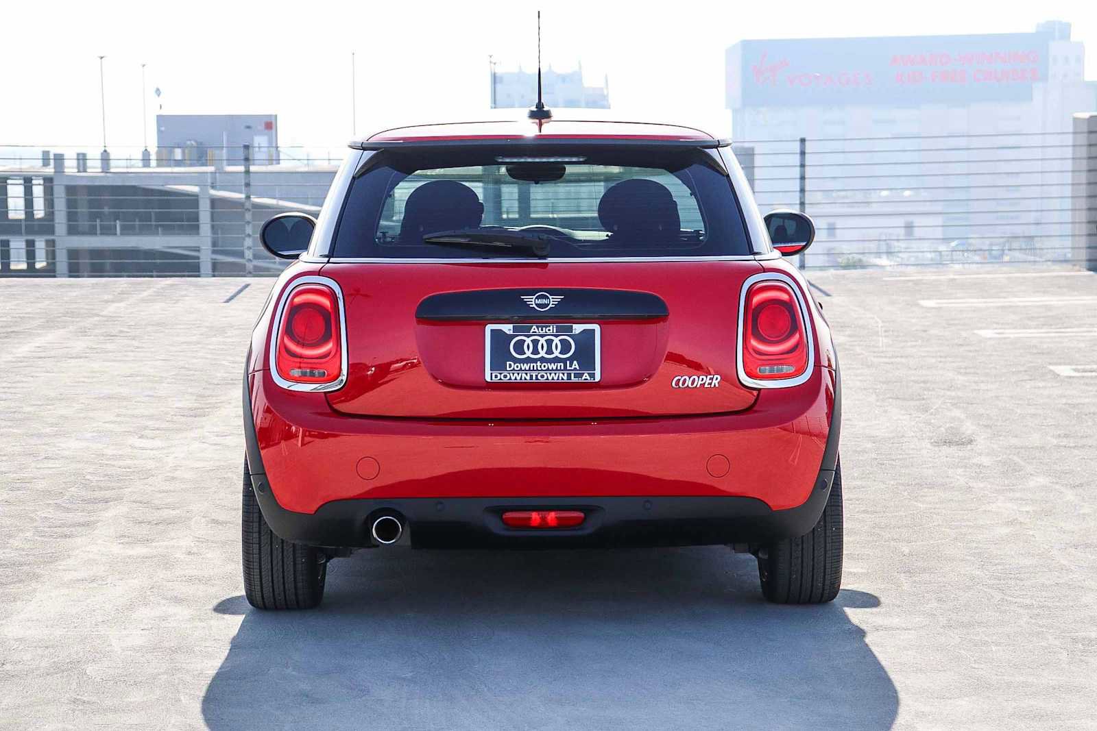 Used 2020 MINI Cooper 2-Door Hardtop image 5