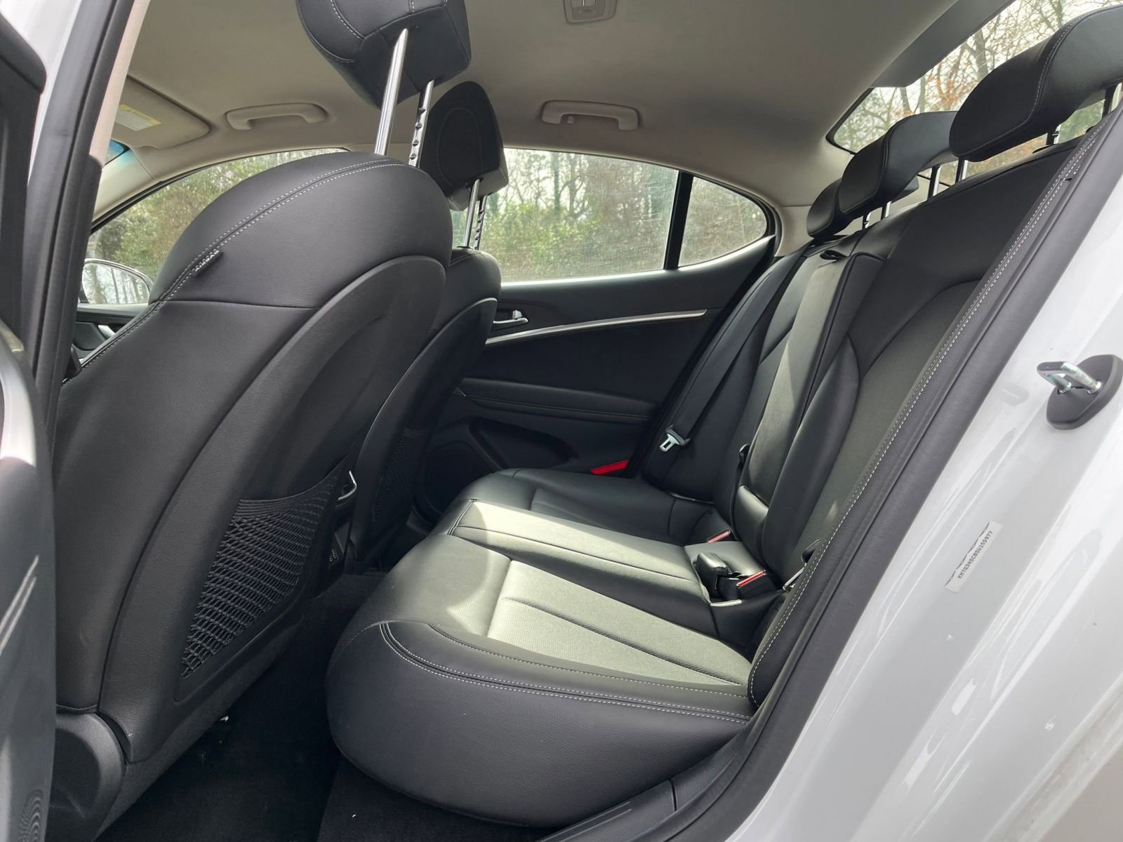 Used 2025 Genesis G70 2.5T image 25