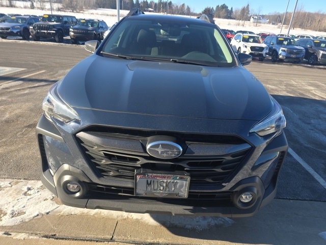 Used 2023 Subaru Outback Premium image 6