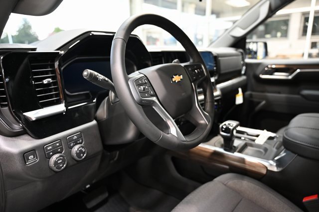New 2026 Chevrolet Silverado 1500 LT image 21