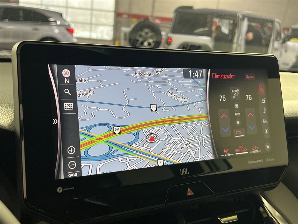 Used 2021 Toyota Venza XLE image 20