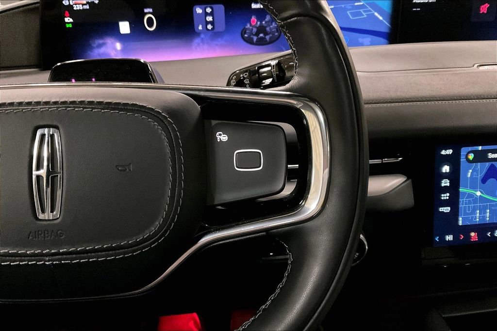 Used 2025 Lincoln Navigator L Reserve w/ Jet Appearance Package image 18