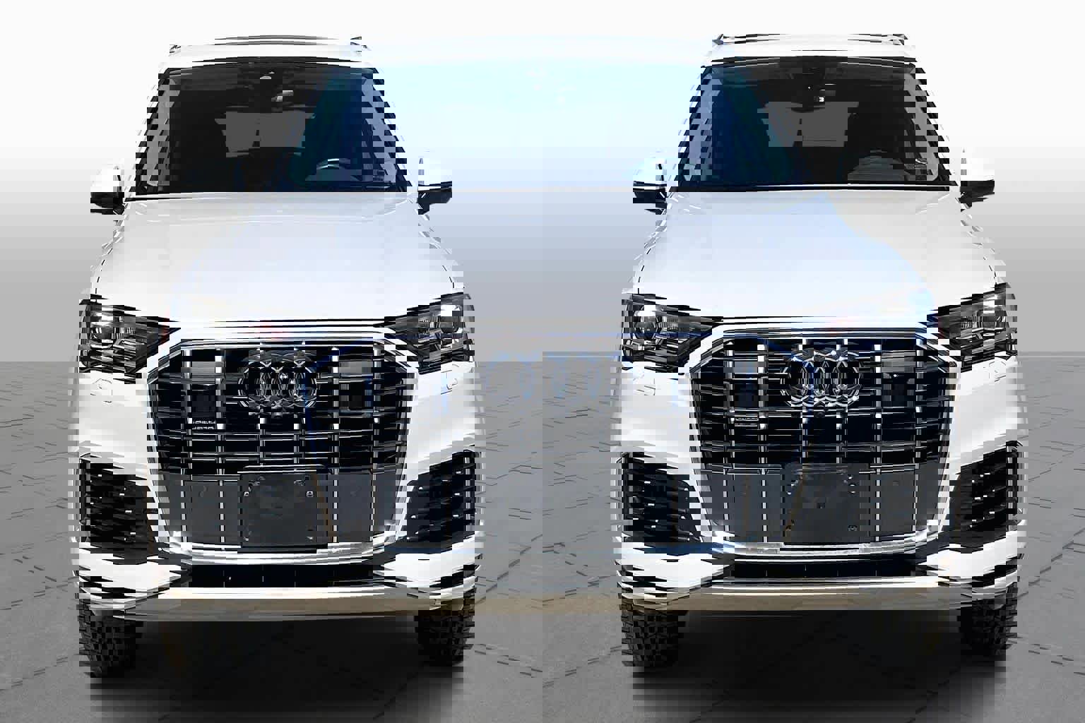 Used 2023 Audi Q7 Premium Plus w/ Premium Plus Package image 4