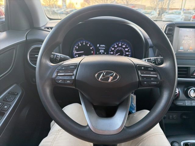 Used 2021 Hyundai Kona SE image 28