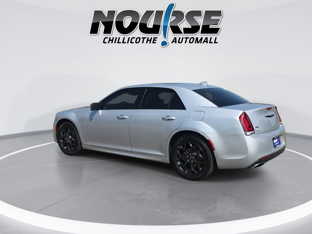 Used 2023 Chrysler 300 Touring L w/ Popular Equipment Group AWD/4WD image 6