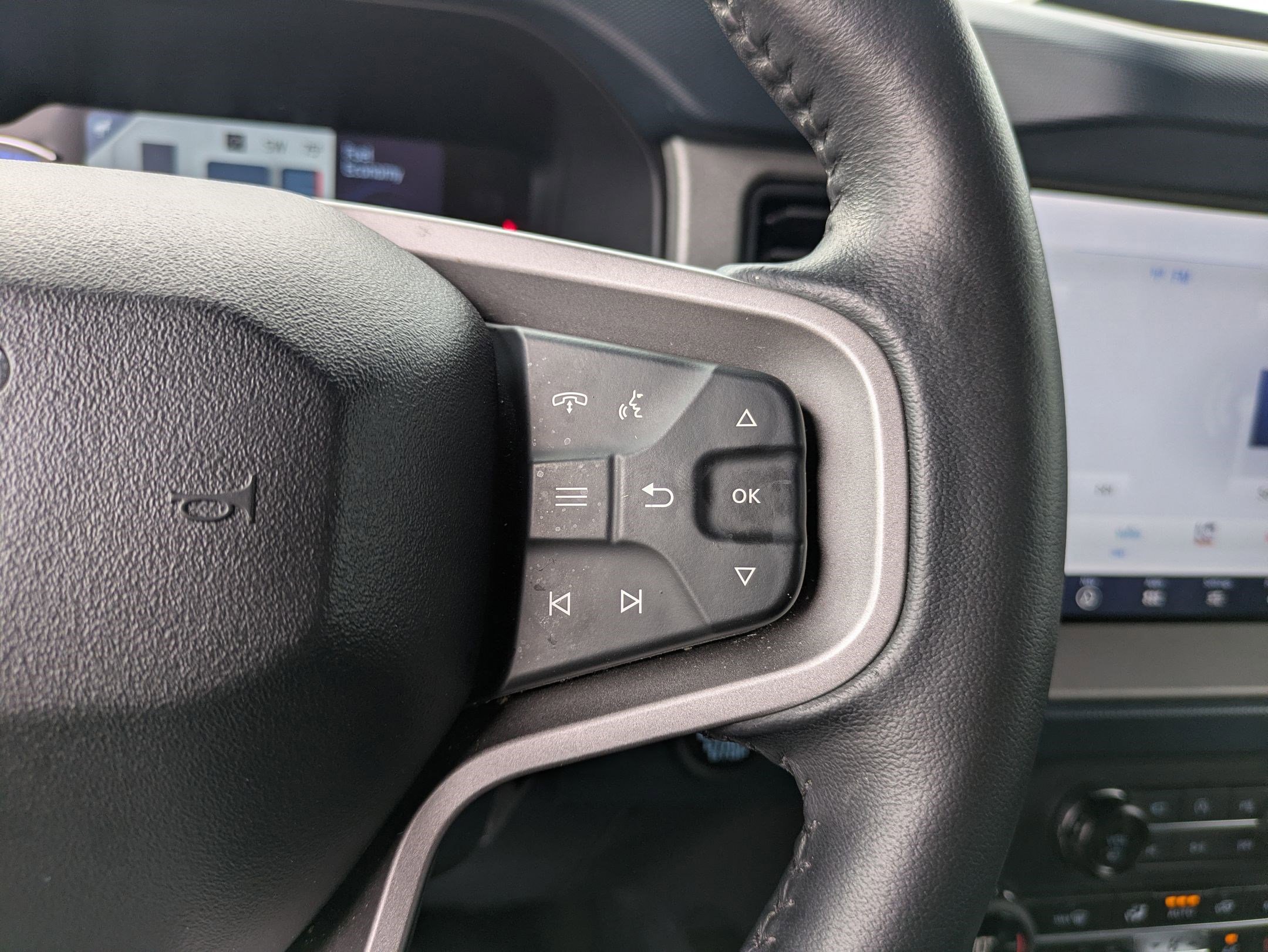 Used 2024 Ford Bronco Outer Banks image 18