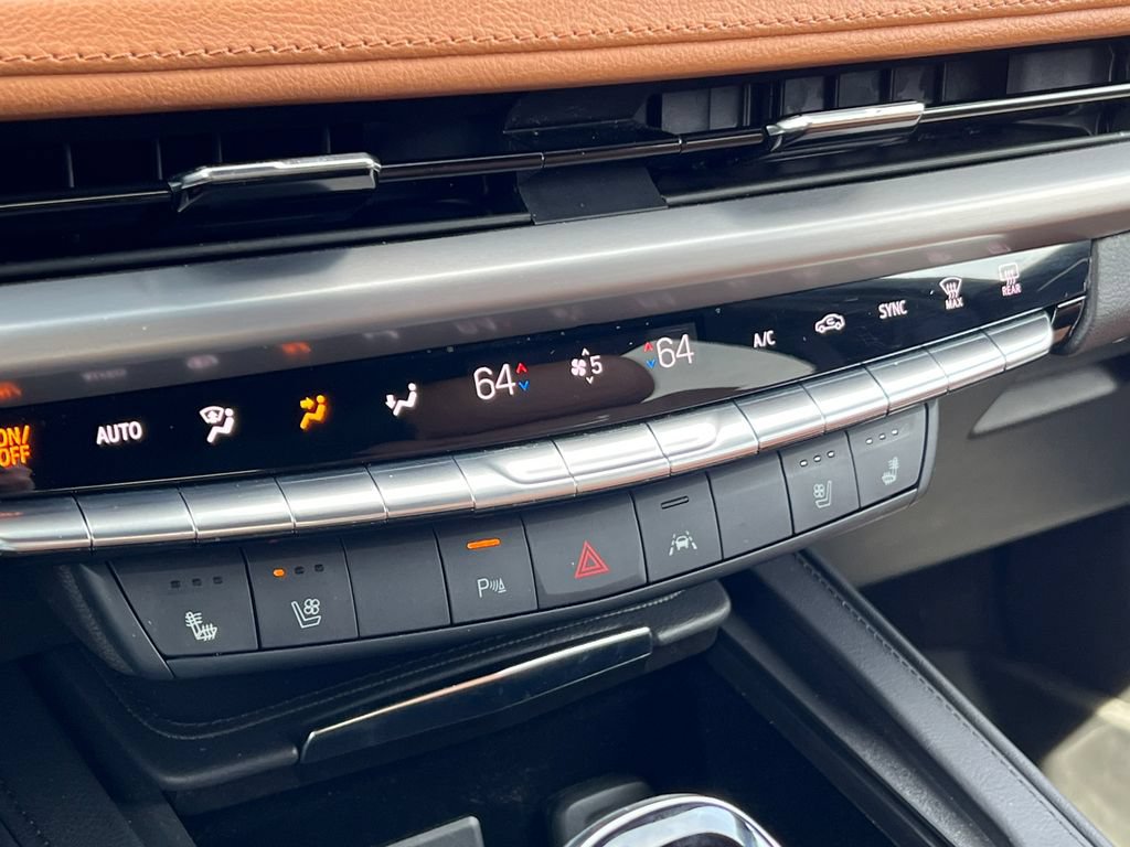 Certified 2024 Cadillac XT4 Sport AWD/4WD image 25