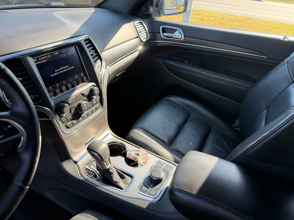 Used 2018 Jeep Grand Cherokee Limited AWD/4WD image 13