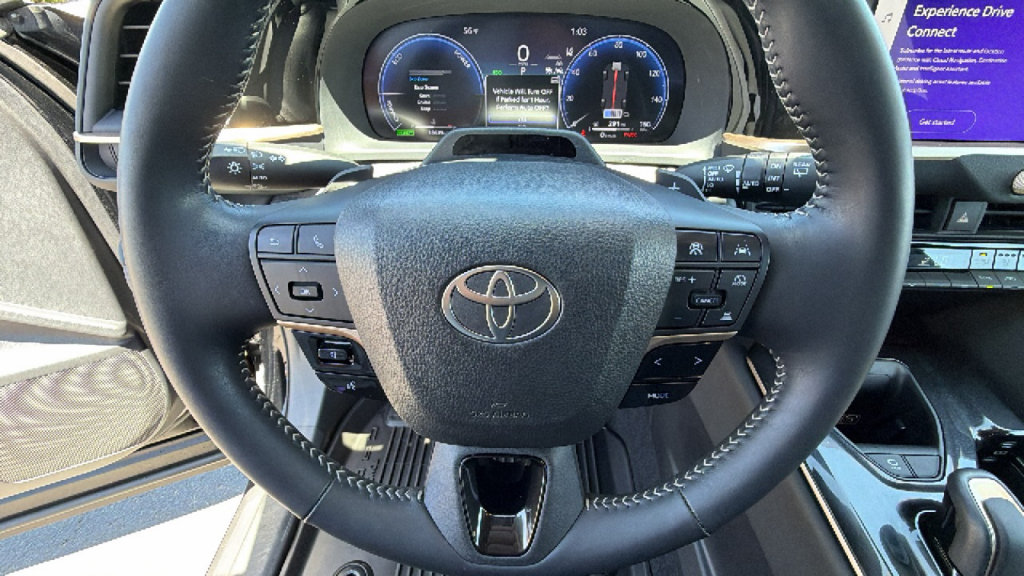 Certified 2025 Toyota Crown Signia w/ Advanced Technology Package AWD/4WD image 18