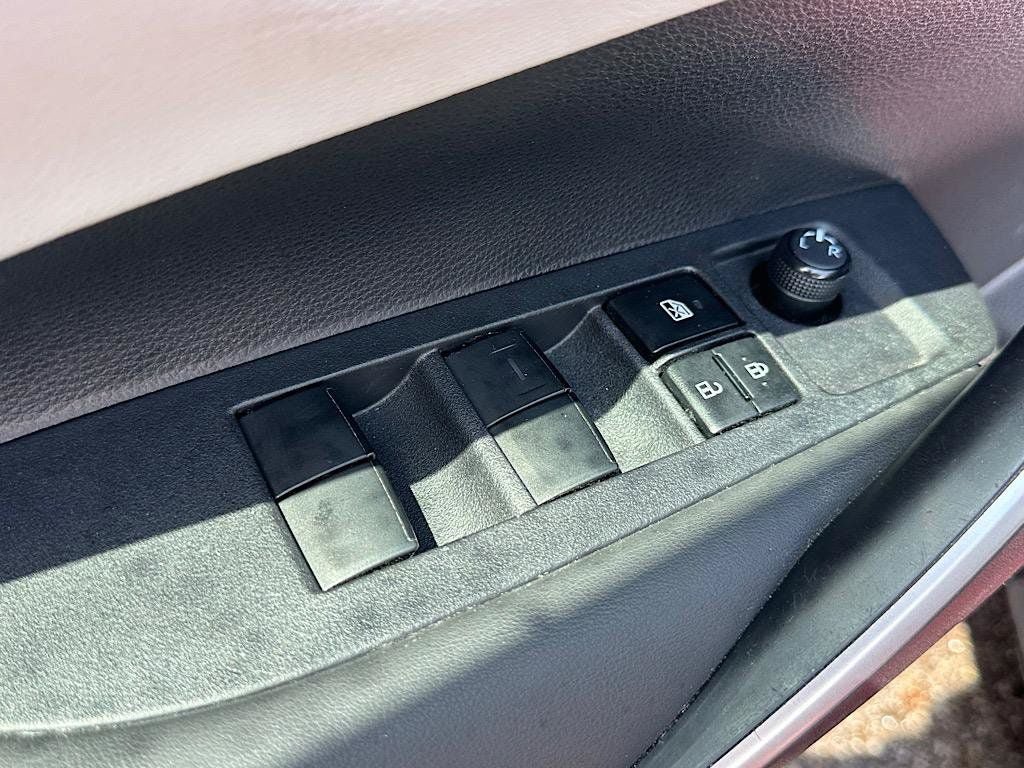 Certified 2023 Toyota Corolla SE FWD image 14